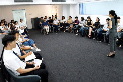 助力雙創(chuàng)周 永同昌孵化器第四期《商務(wù)禮儀培訓(xùn)》創(chuàng)意訓(xùn)練營(yíng)圓滿成功